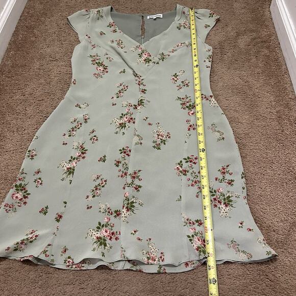 Reformation Baden Green Hampstead Dress Short Size 12 Floral V-Neck - Picture 3 of 7